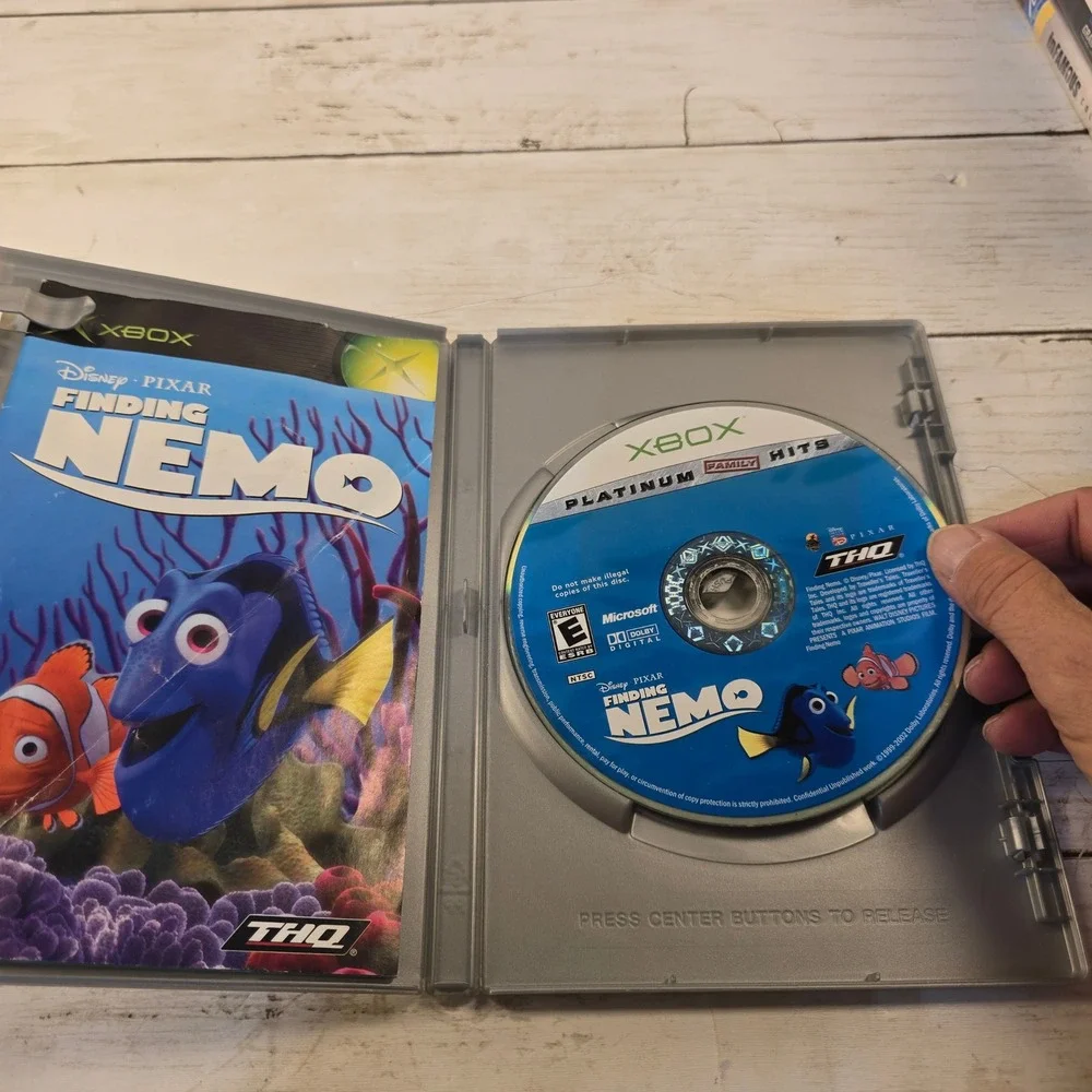 Disney Pixar Finding Nemo Original Microsoft‎ Xbox Platinum Family Hits CIB